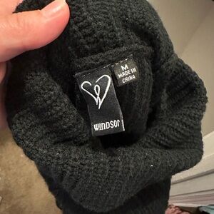 Windsor Classic Black Knit Hat